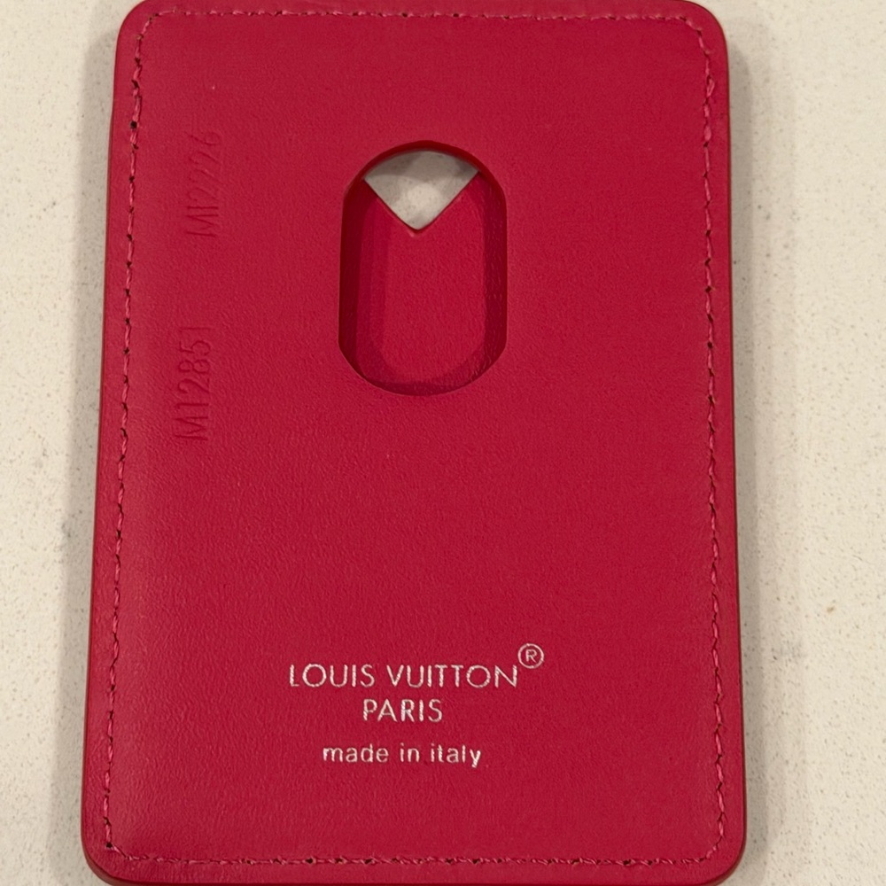 Like new Louis Vuitton Pink and Brown magnetic Card Holder LV - Picture 4 of 4